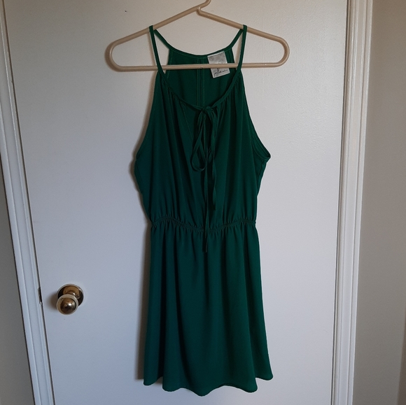 Green mini dress - Picture 1 of 3
